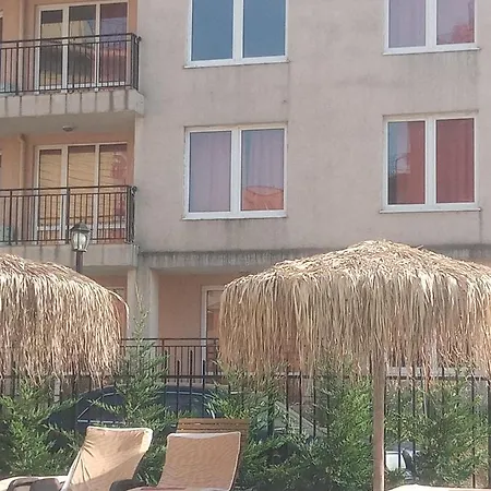 Studio Apartments Mirjana Aparthotel