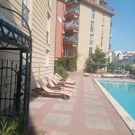 Aparthotel Studio Apartments Mirjana *